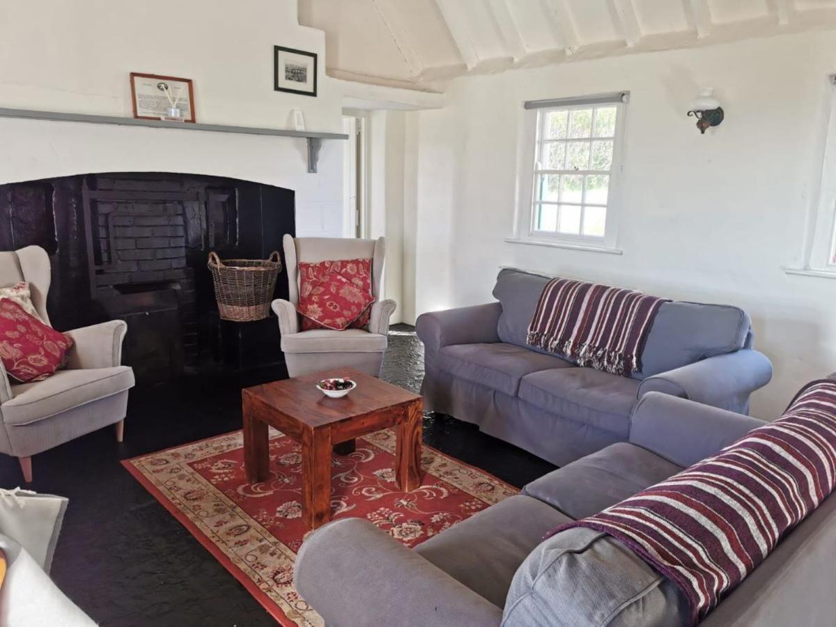 Corofin Lake Cottages Ngoại thất bức ảnh